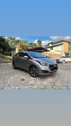 HYUNDAI HB20S 1.6 COMFORT STYLE 16V FLEX 4P AUTOMÁTICO